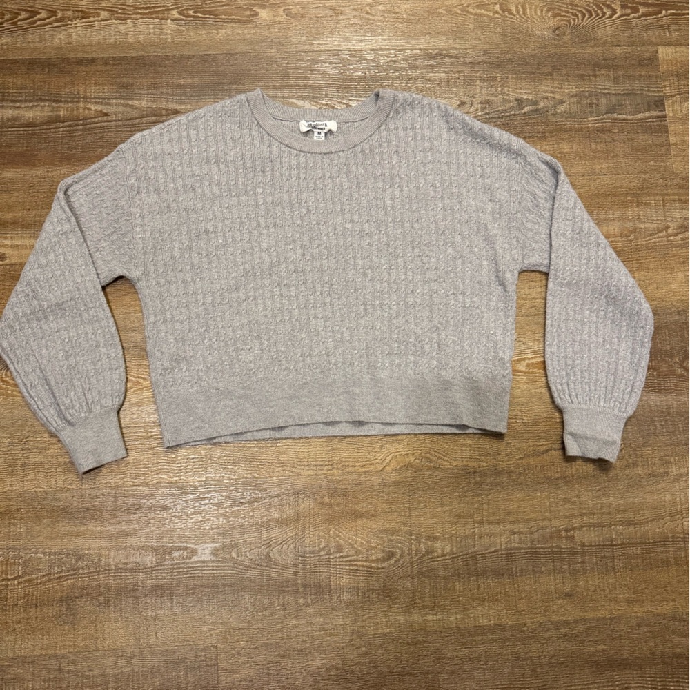 BB DAKOTA Cropped sweater size Medium